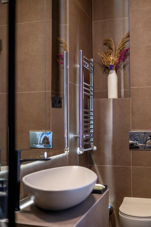 Bloom Suites Priştine Dış mekan fotoğraf