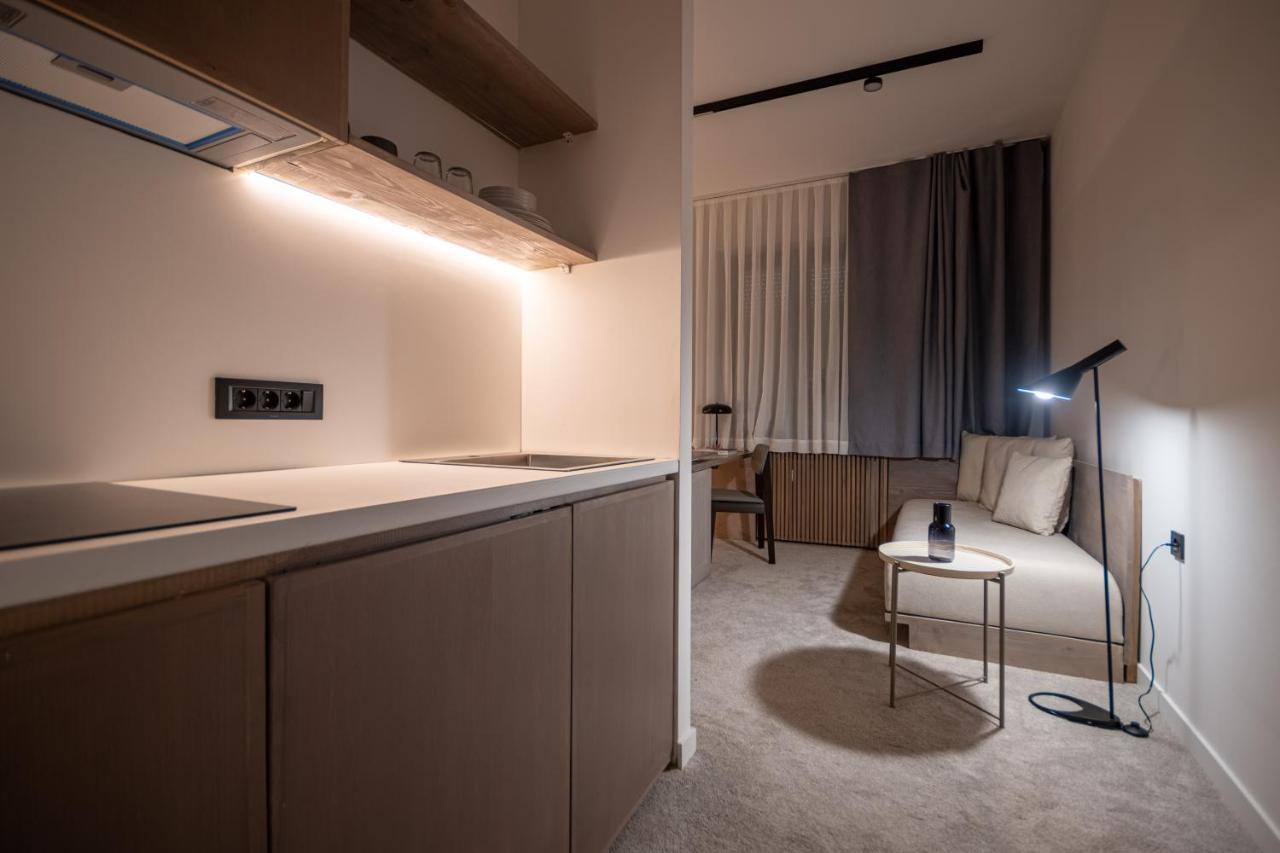 Bloom Suites Priştine Dış mekan fotoğraf