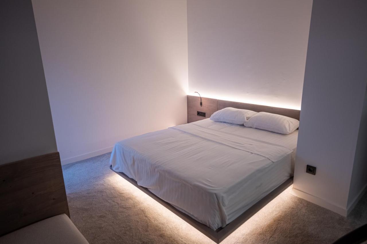 Bloom Suites Priştine Dış mekan fotoğraf