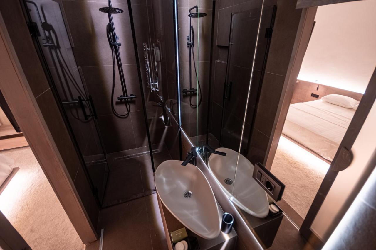 Bloom Suites Priştine Dış mekan fotoğraf