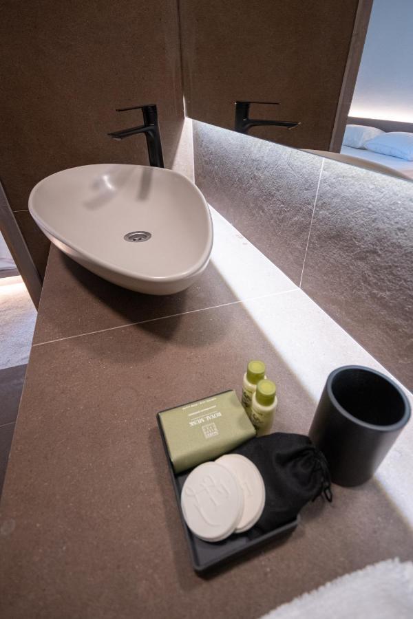 Bloom Suites Priştine Dış mekan fotoğraf