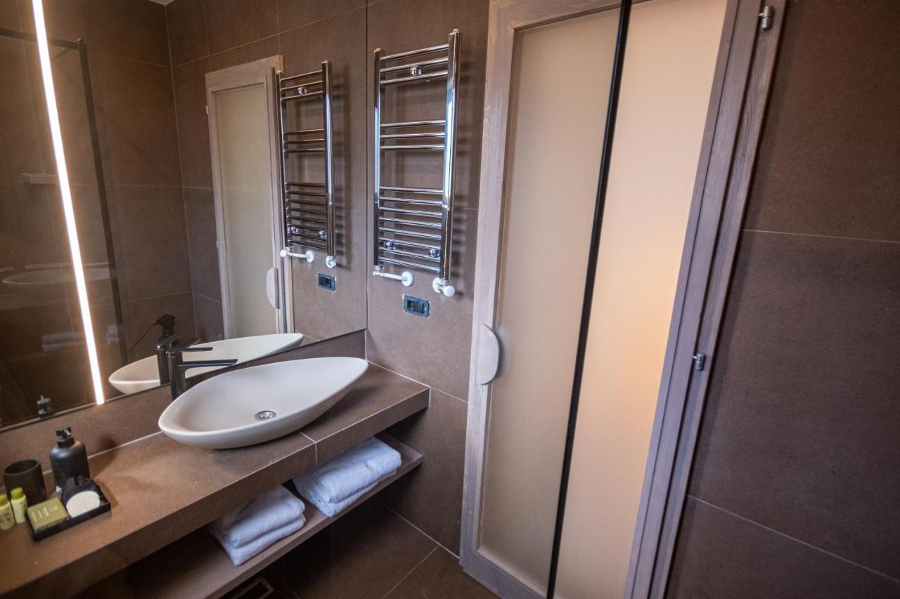 Bloom Suites Priştine Dış mekan fotoğraf