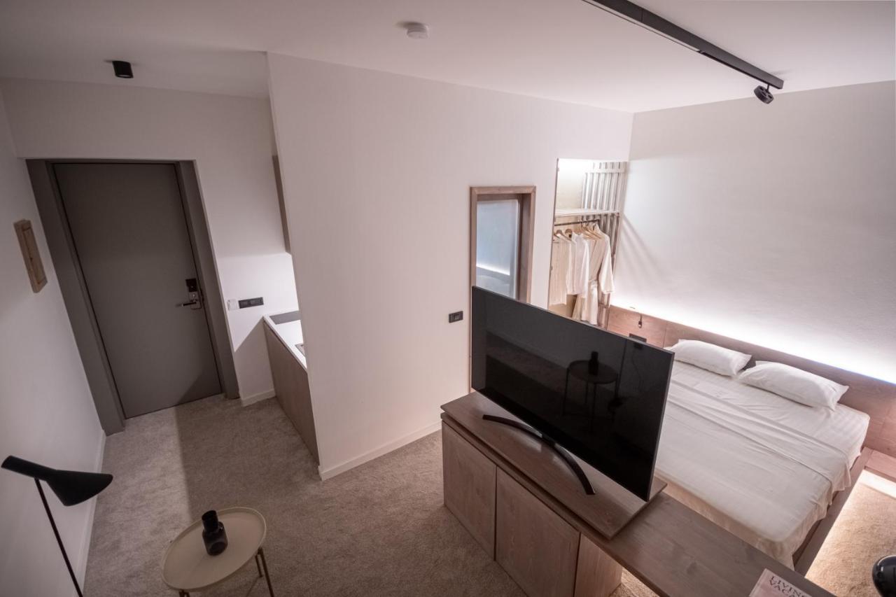 Bloom Suites Priştine Dış mekan fotoğraf
