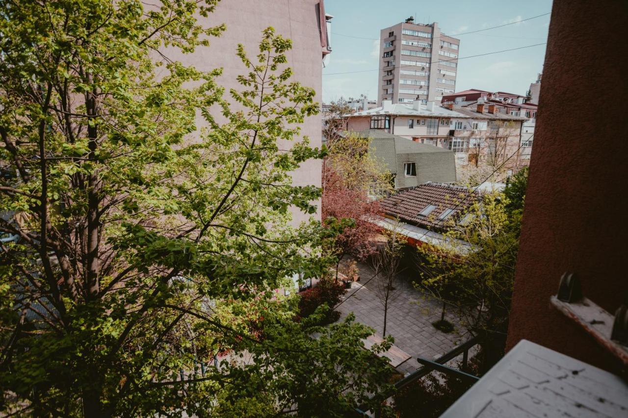 Bloom Suites Priştine Dış mekan fotoğraf